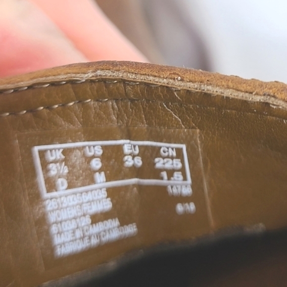 Clarks Leather Boots Orinoco Club Ankle Booties 6 NWOT - Picture 6 of 7